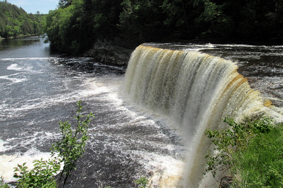 Tahquamenon Falls-Upper Falls, Michigan